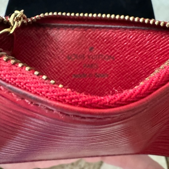 Louis Vuitton - Red Epi Coin Pouch - EUC - Picture 8 of 9